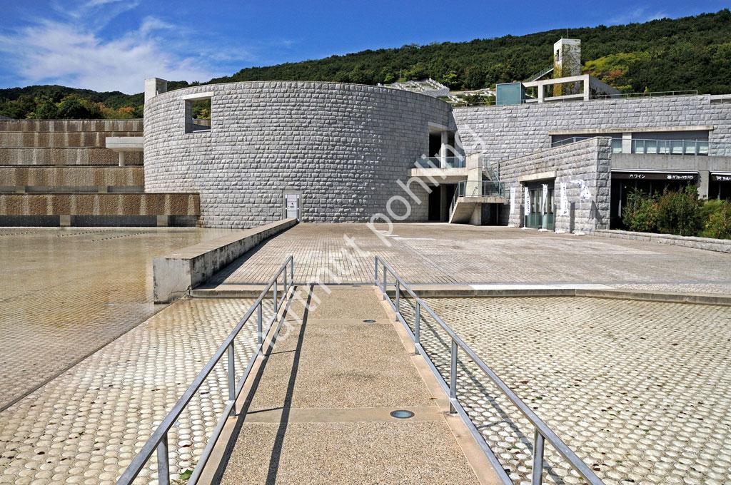 ANDO-TADAO-AWAJI-YUMEBUTAI-OBSERVATION-TERRACE