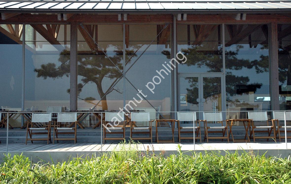 ANDO-TADAO-BENESSE-HOUSE10