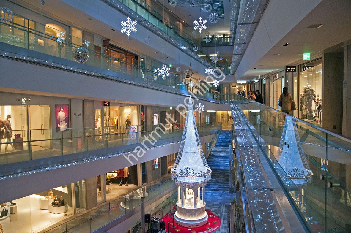 ANDO-TADAO-OMOTESANDO-HILLS06