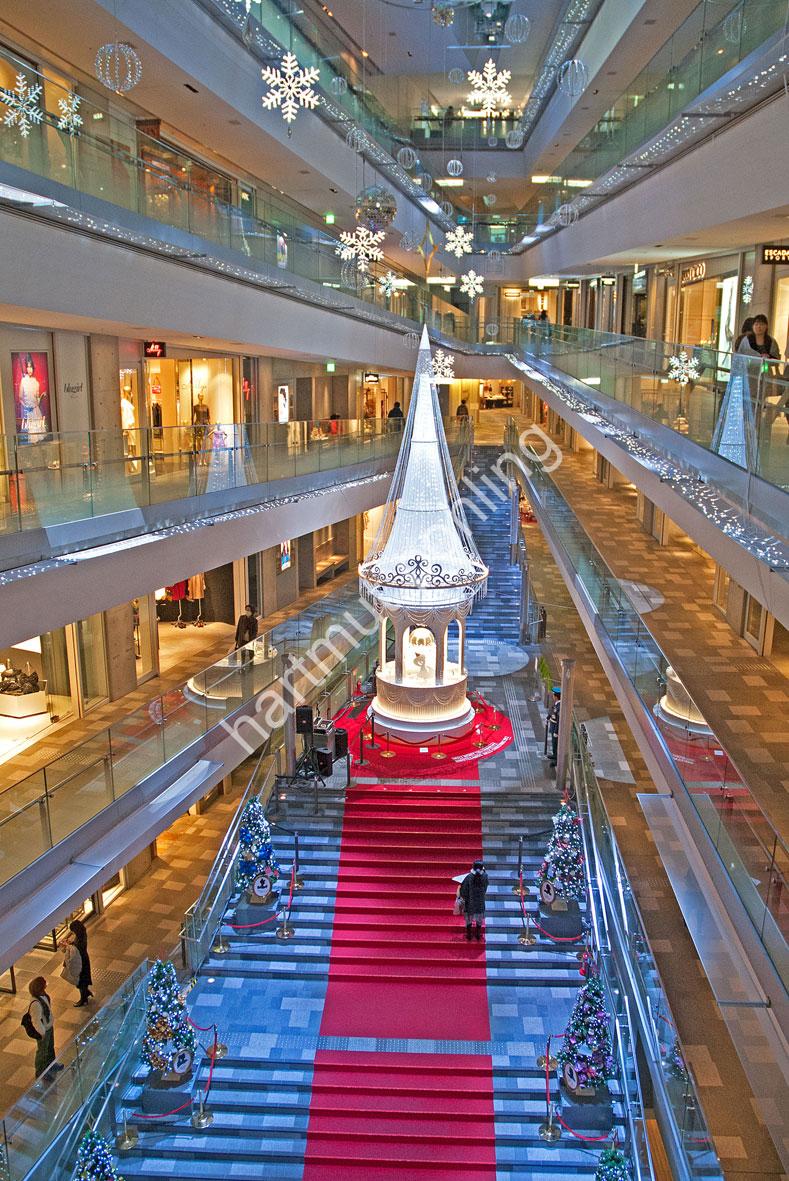 ANDO-TADAO-OMOTESANDO-HILLS07