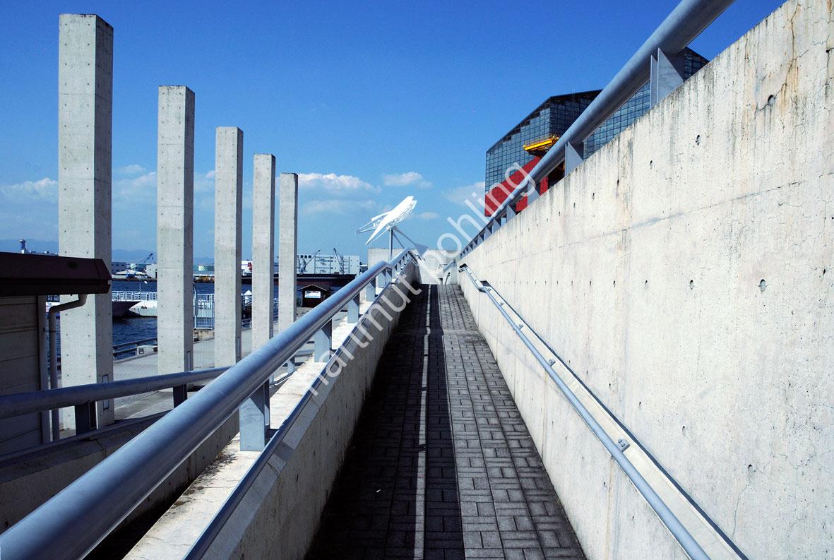 ANDO-TADAO-SUNTORY-MUSEUM-OSAKA06