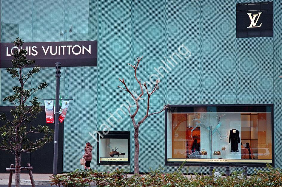 AOKI-JUN-LOUIS-VUITTON-NAGOYA04
