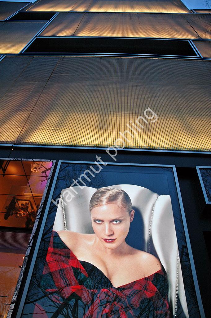 AOKI-JUN-LOUIS-VUITTON-OMOTESANDO04