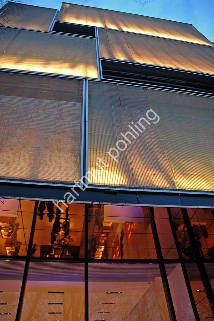 AOKI-JUN-LOUIS-VUITTON-OMOTESANDO05