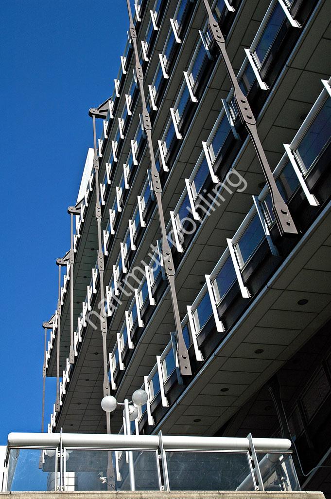 ASHIHARA-YOSHINOBU-TOKYO-METROPOLITAN-THEATRE05