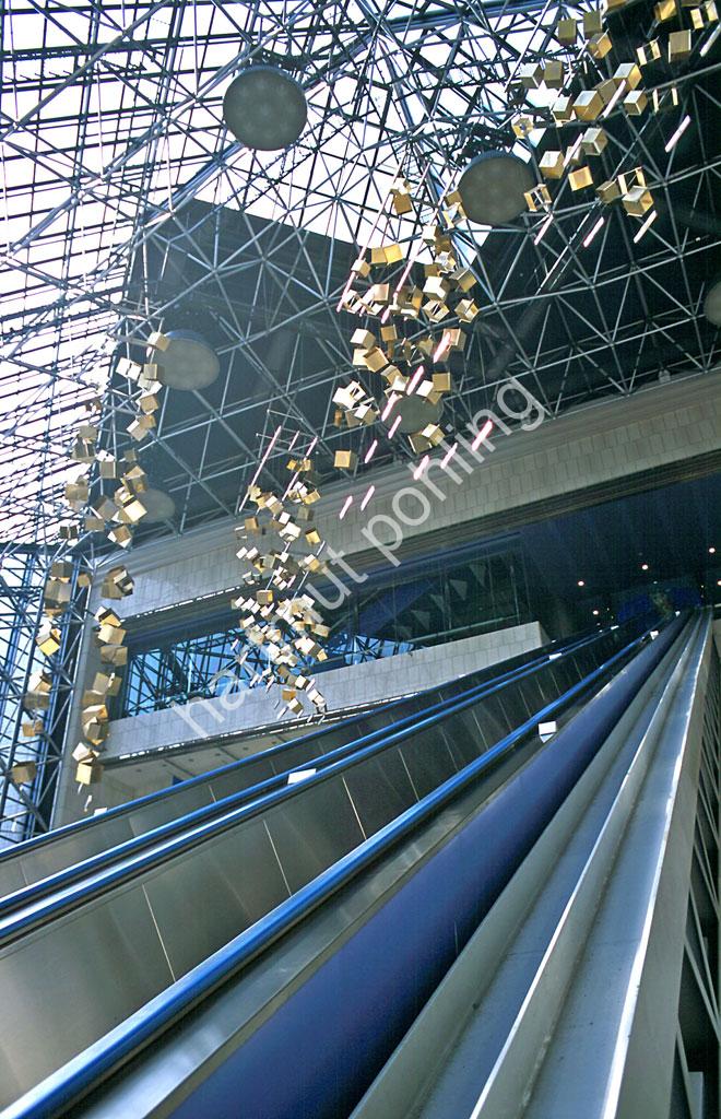 ASHIHARA-YOSHINOBU-TOKYO-METROPOLITAN-THEATRE08