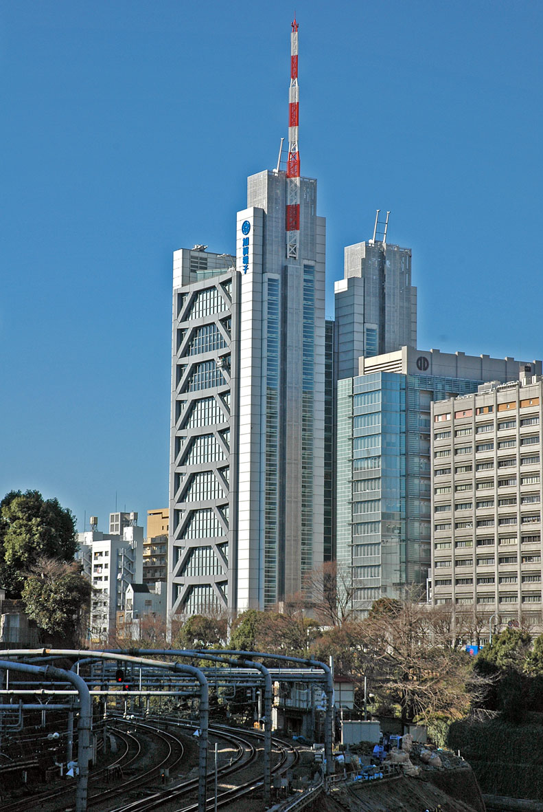 FOSTER-NORMAN-CENTURY-TOWER04