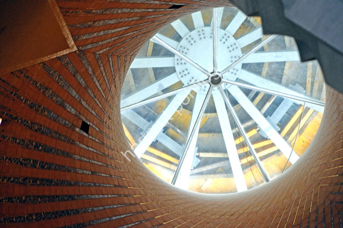 GAUDI-ANTONI-SAGRADA-FAMILIA02