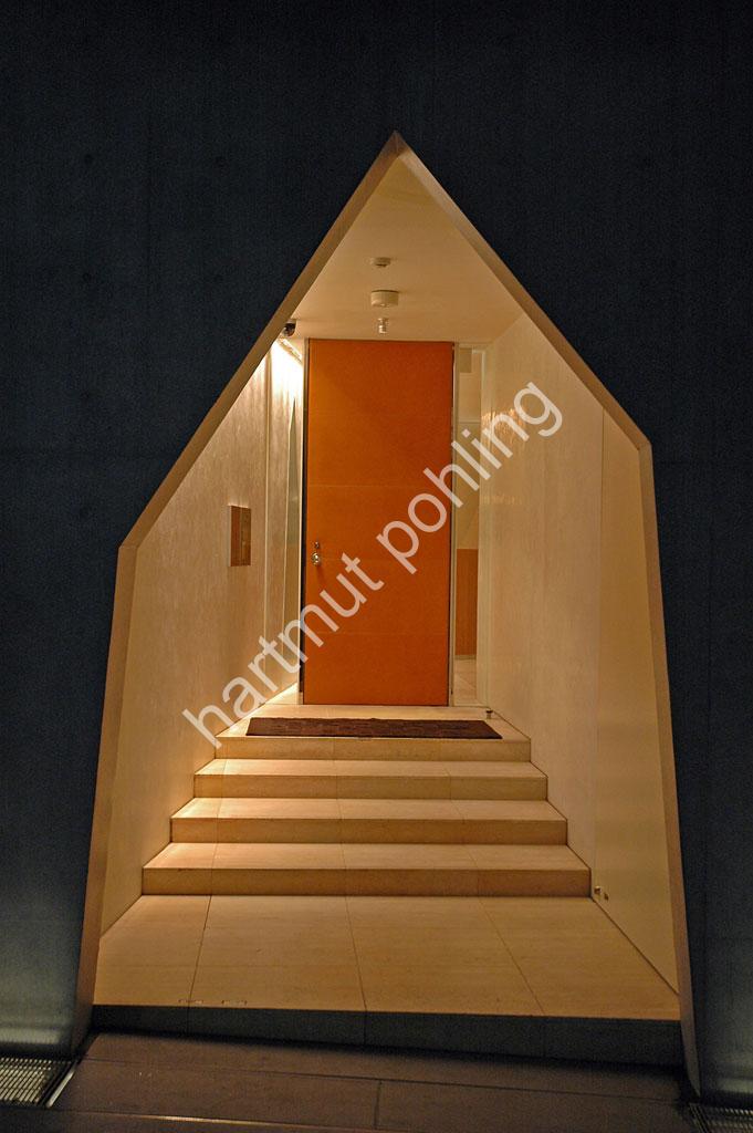 ITO-TOYOO-TODS-OMOTESANDO-BUILDING02