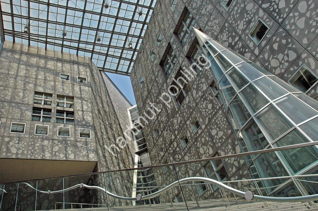 KUROKAWA-KISHO-HIMEJI-CITY-HEALTH-AND-WELFARE-CENTER08