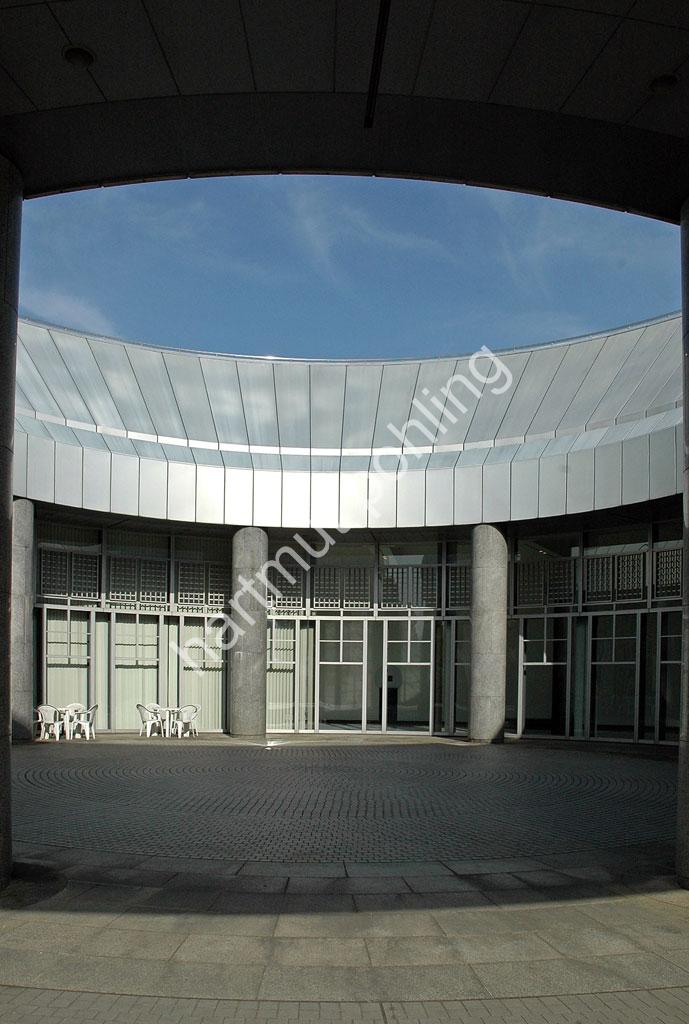 KUROKAWA-KISHO-HIROSHIMA-CITY-MUSEUM-OF-CONTEMPORARY-ART03