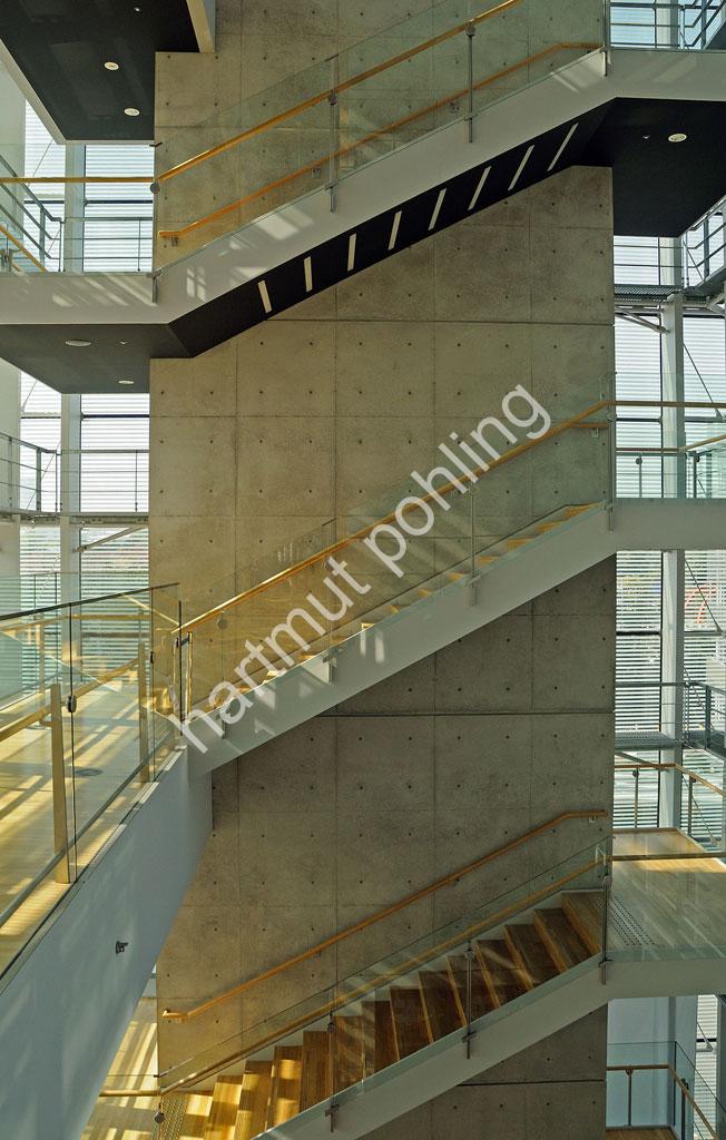 KUROKAWA-KISHO-NATIONAL-ART-CENTER-TOKYO09