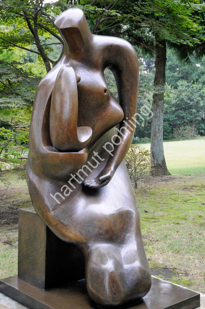MOORE-HENRY-MOTHER-CHILD02