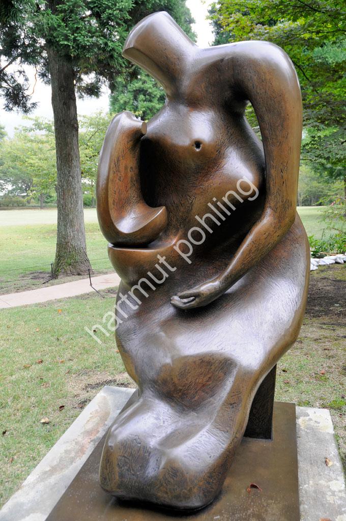 MOORE-HENRY-MOTHER-CHILD03