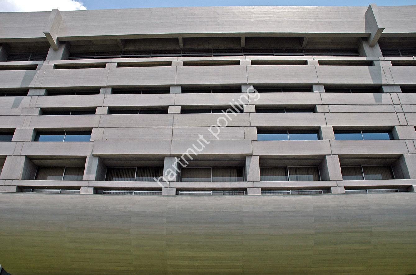 TANGE-KENZO-KURASHIKI-CITY-HALL02