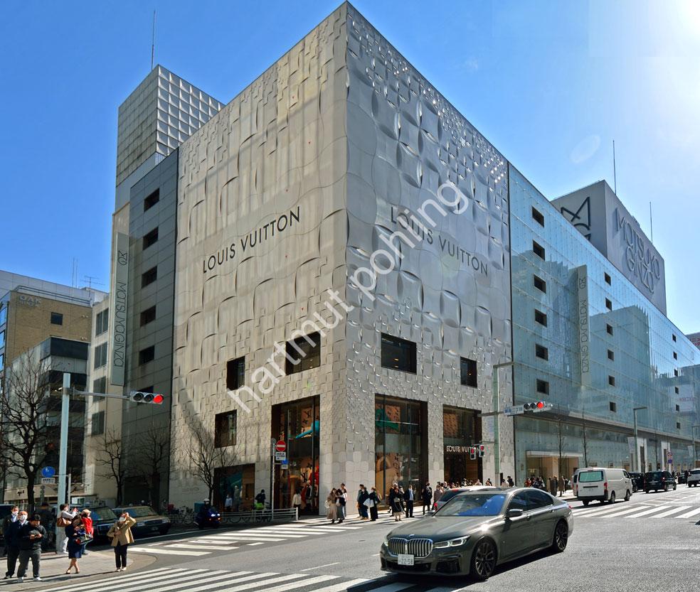 AOKI-JUN-LOUIS-VUITTON-GINZA03