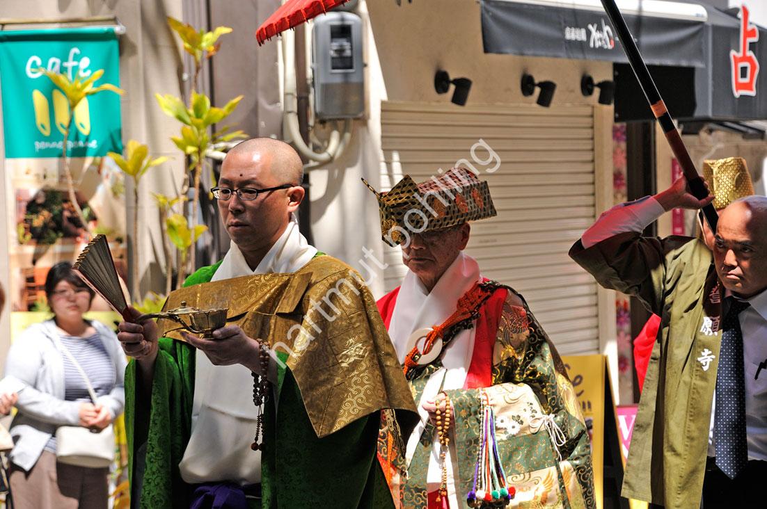 BUDDHIST-MONK-PROCESSION-SEIGAN-JI09