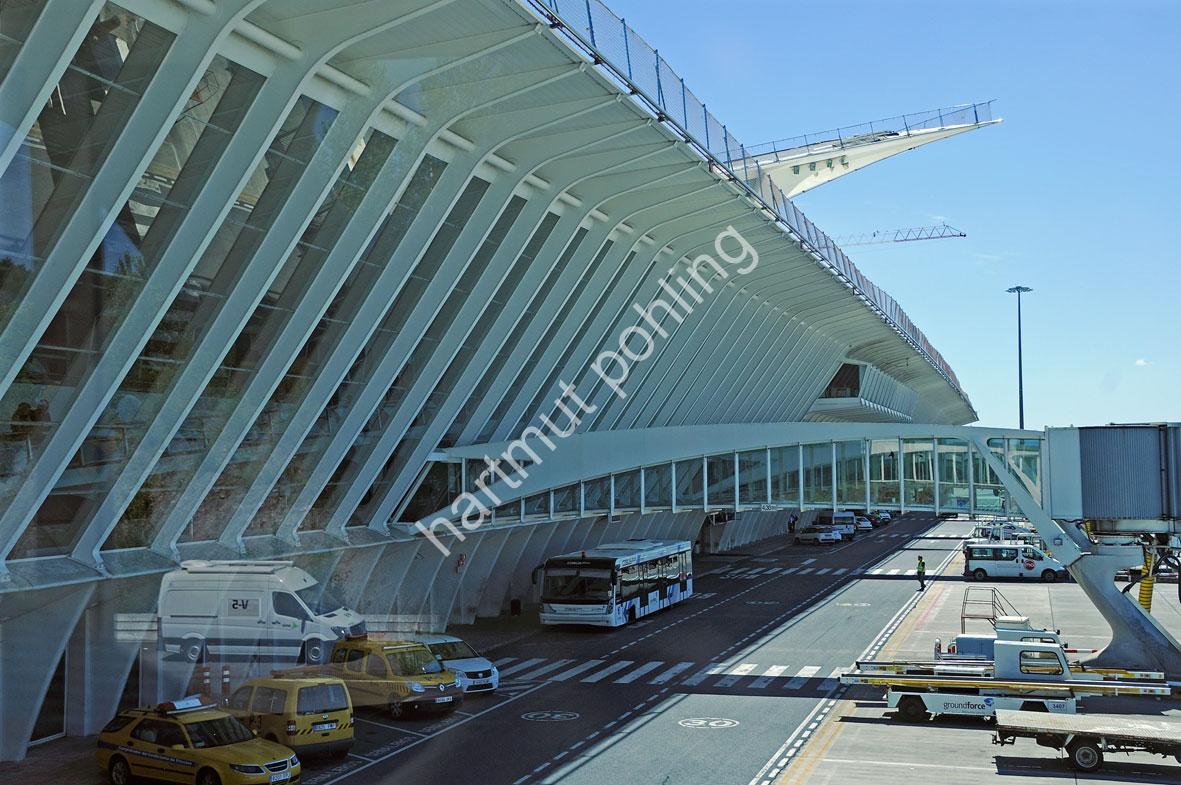 CALATRAVA-SANTIAGO-SONDICA-AIRPORT-BILBAO