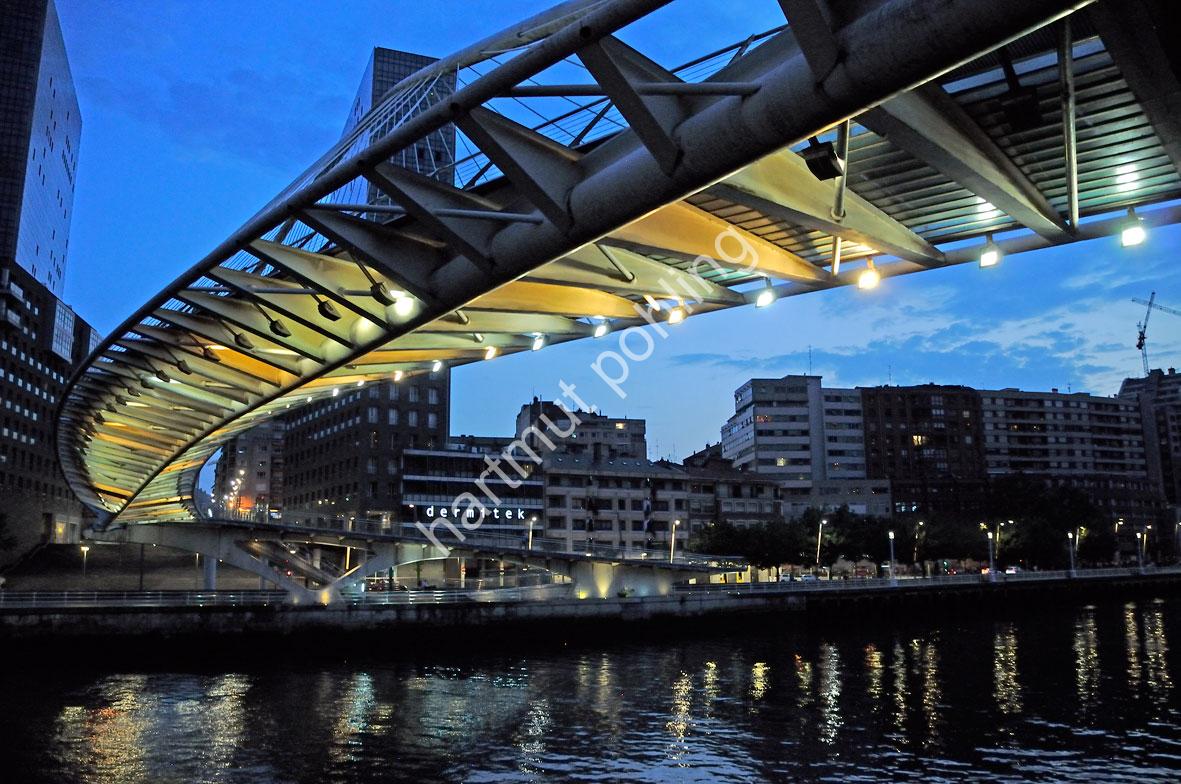 CALATRAVA-SANTIAGO-ZUBIZURI-BRIDGE-BILBAO02