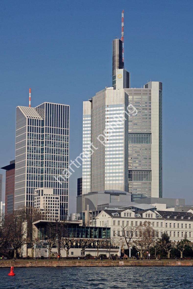 FOSTER-NORMAN-COMMERZBANK-TOWER02
