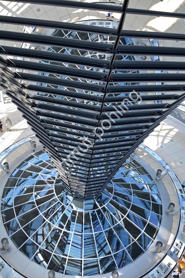 FOSTER-NORMAN-REICHSTAGSKUPPEL-BERLIN14