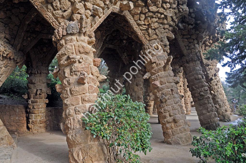 GAUDI-ANTONI-PARK-GÜELL13