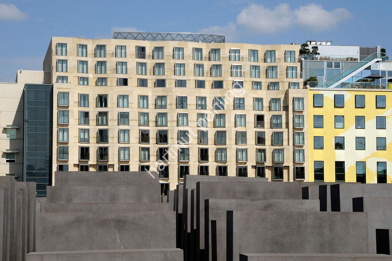 GEHRY-FRANK-DZ-BANK-BERLIN