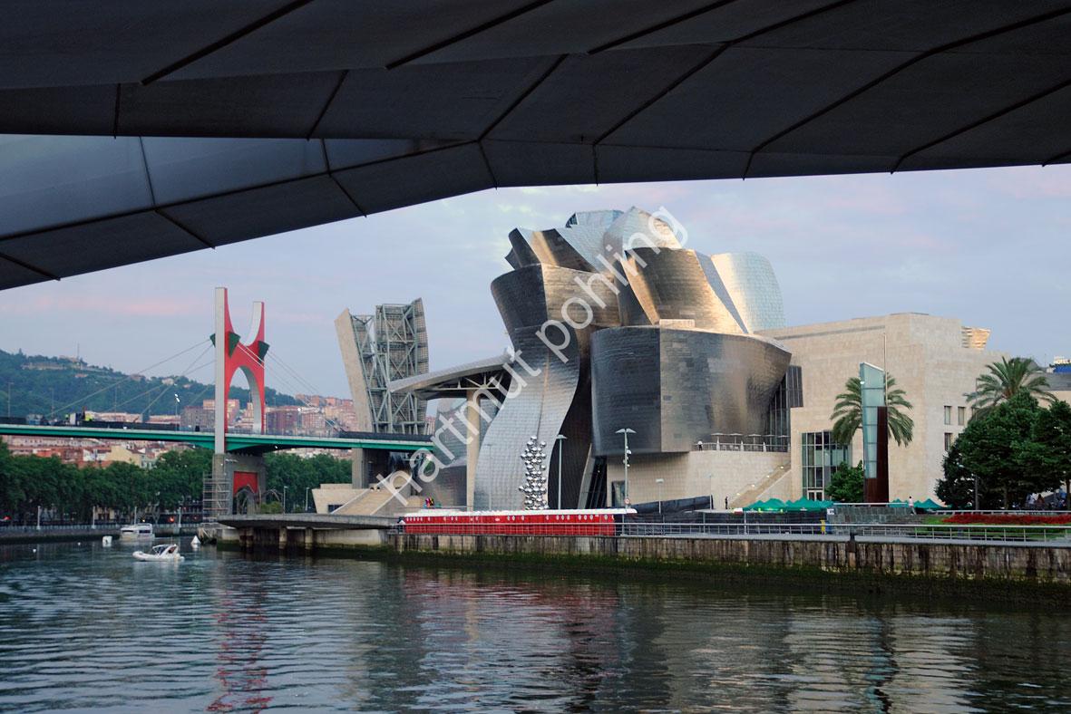 GEHRY-FRANK-GUGGENHEIM-MUSEUM-BILBAO09