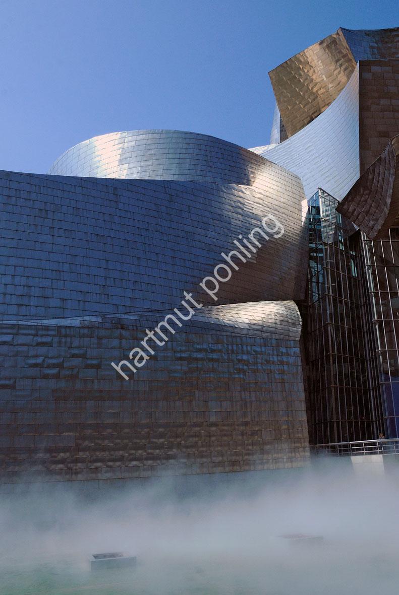 GEHRY-FRANK-GUGGENHEIM-MUSEUM-BILBAO15