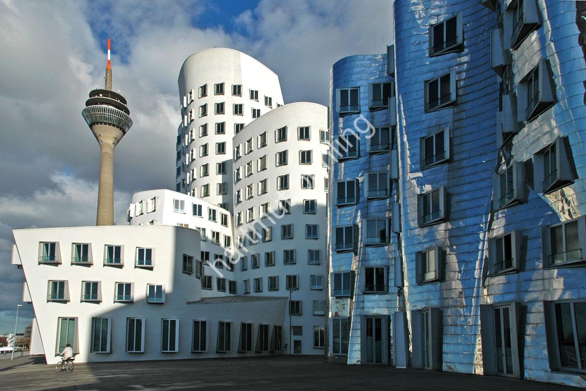GEHRY-FRANK-NEUER-ZOLLHOF-DUESSLEDORF14
