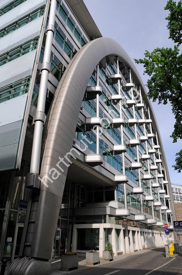 GRIMSHAW-NICHOLAS-LUDWIG-ERHARD04