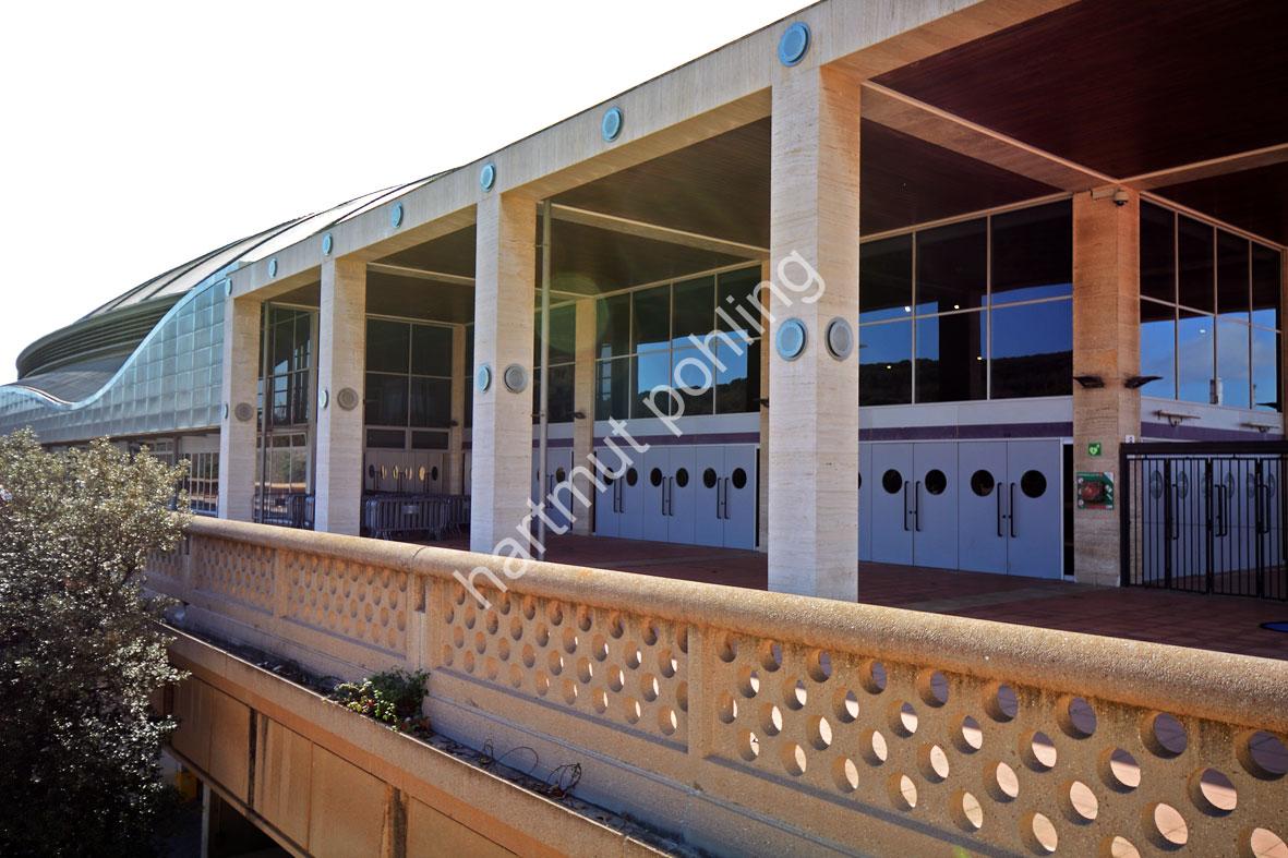 ISOZAKI-ARATA-PALAU-SANT-JORDI06