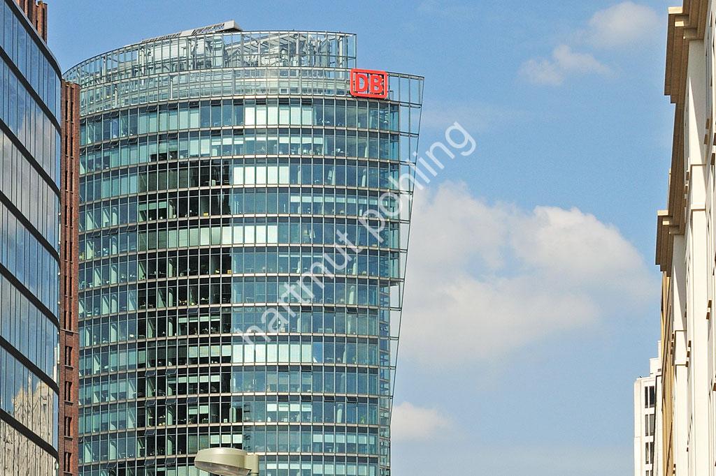 JAHN-HELMUT-BAHNTOWER