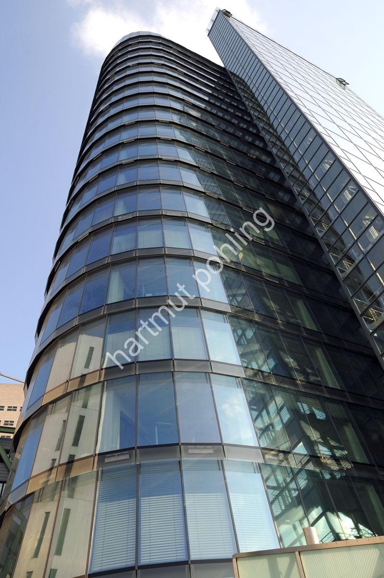 JAHN-HELMUT-SIGN-DUESSELDORF03