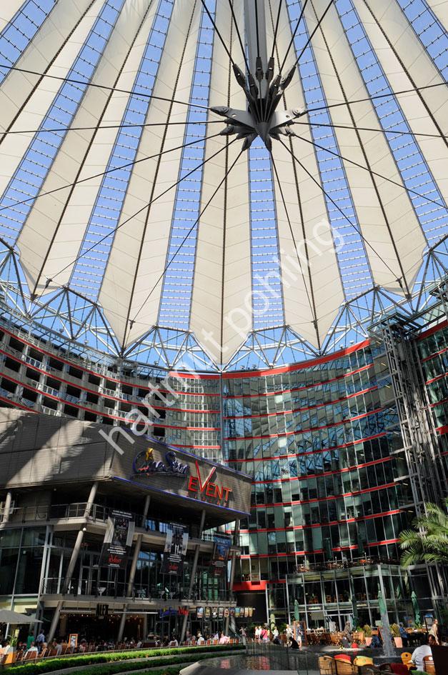 JAHN-HELMUT-SONY-CENTER04