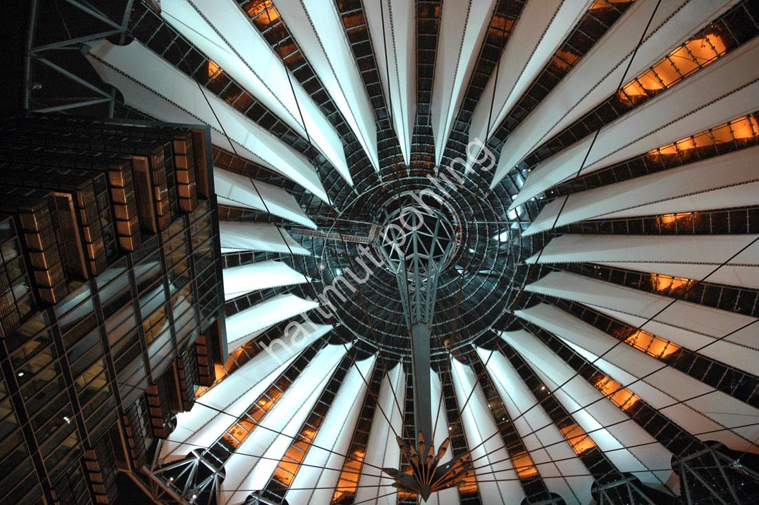 JAHN-HELMUT-SONY-CENTER13