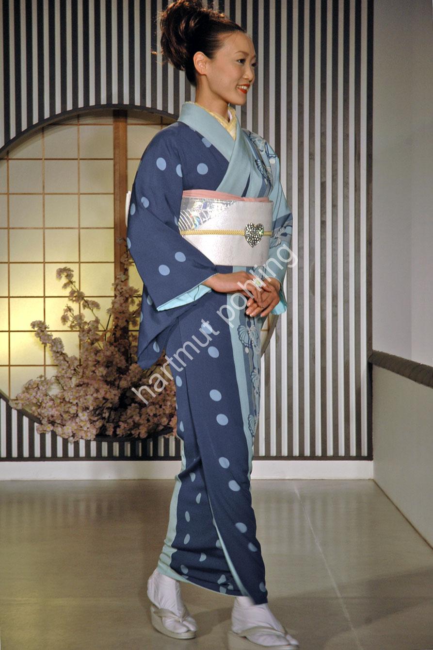 JAPAN-IMAGE-KIMONO15