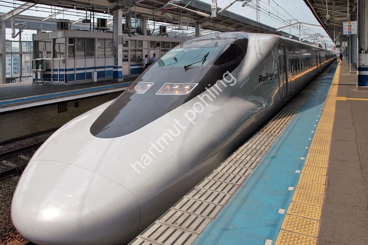 JAPAN-IMAGE-SHINKANSEN-SERIES700