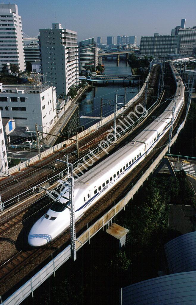JAPAN-IMAGE-SHINKANSEN10