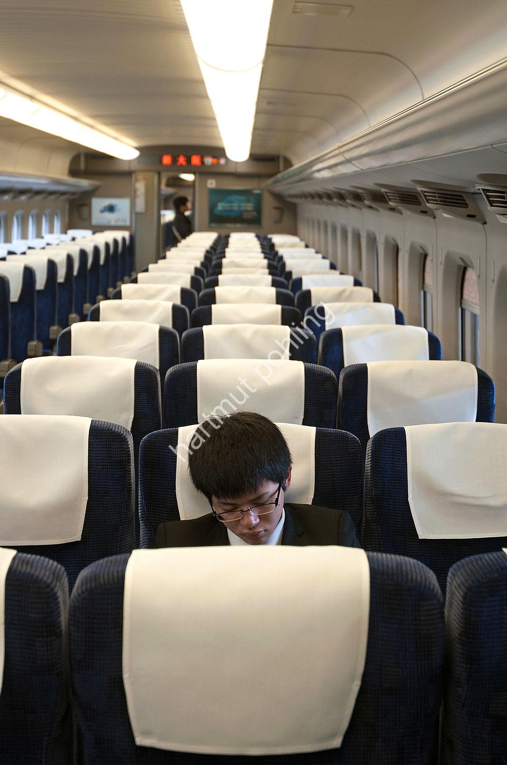 JAPAN-IMAGE-SHINKANSEN17