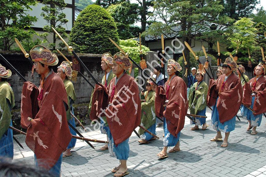 JAPAN-MATSURI-SENNIN-MUSHA-GYORETSU05