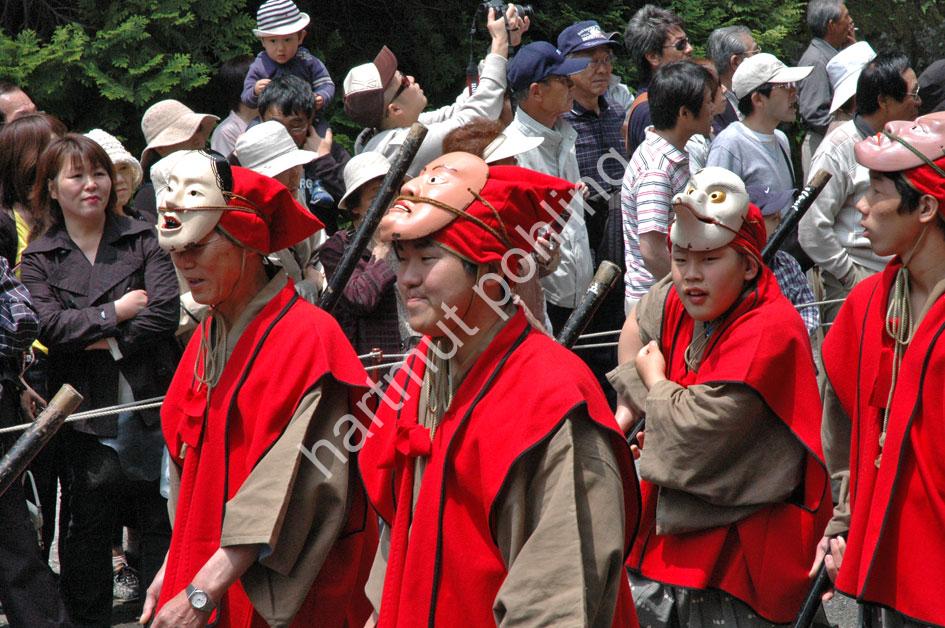 JAPAN-MATSURI-SENNIN-MUSHA-GYORETSU08