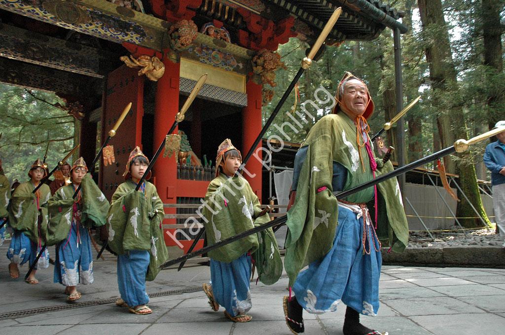 JAPAN-MATSURI-SENNIN-MUSHA-GYORETSU19