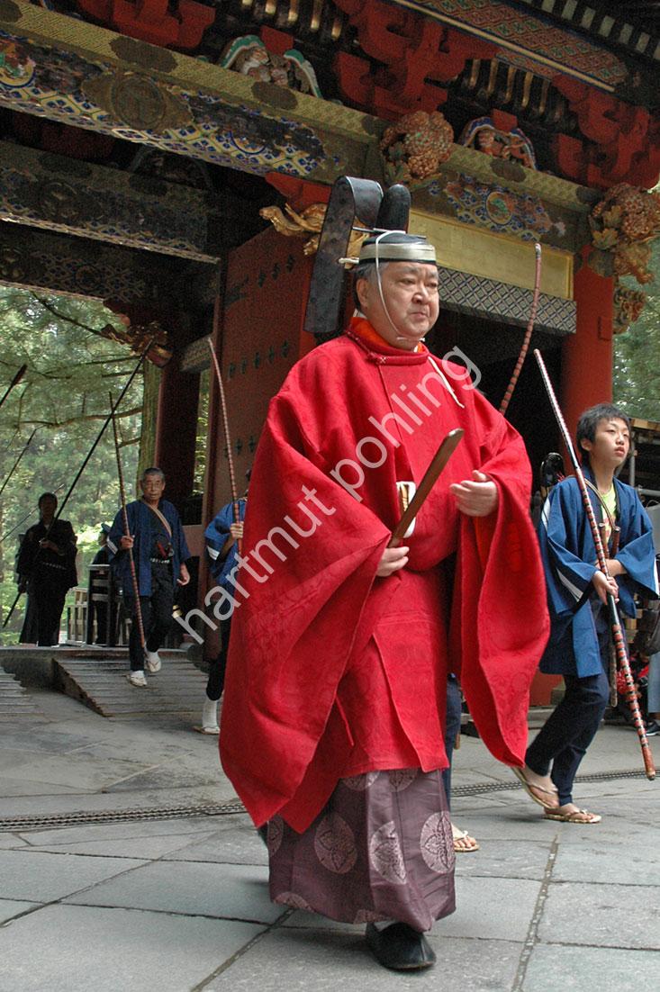 JAPAN-MATSURI-SENNIN-MUSHA-GYORETSU23
