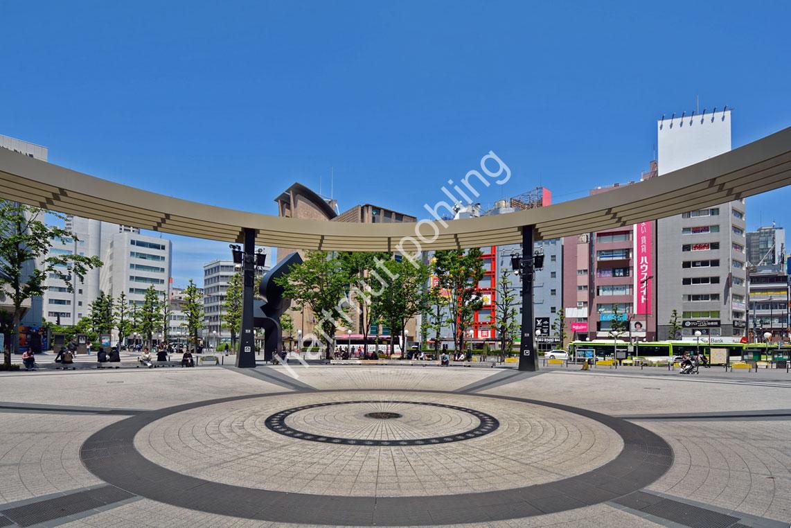 JAPAN-STADT-TOKYO-IKEBUKURO-GLOBAL-RING