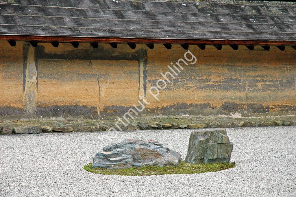 JAPANESE-GARDEN-RYOAN-JI-GARDEN06