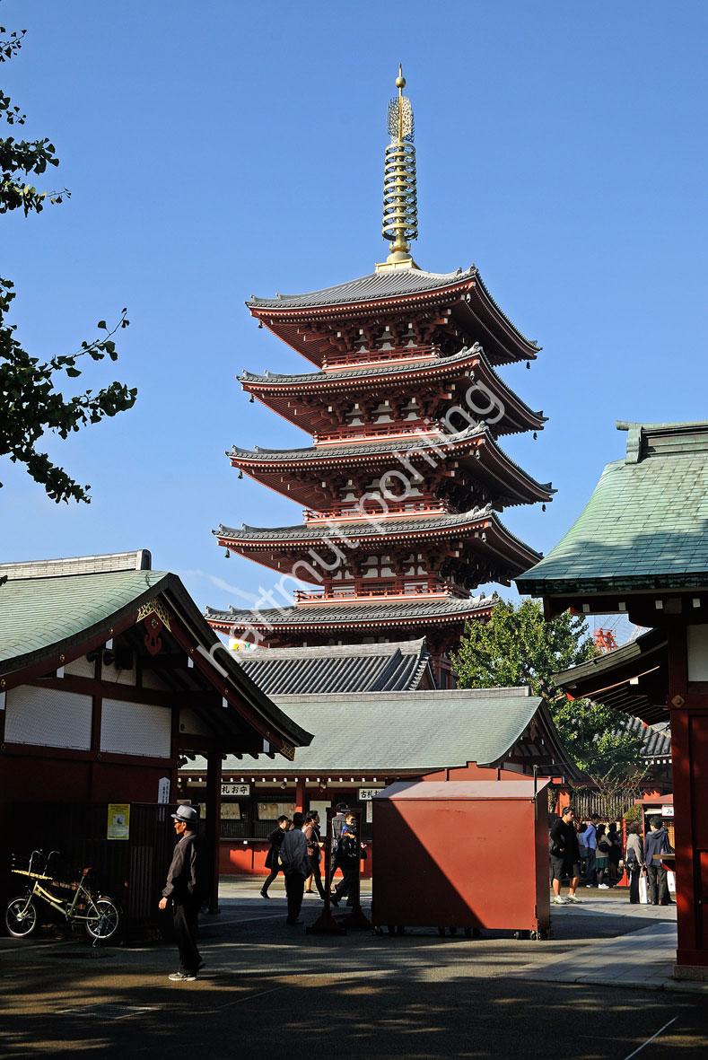 JAPANESE-TEMPLE-ASAKUSA-KANNON-PAGODE02
