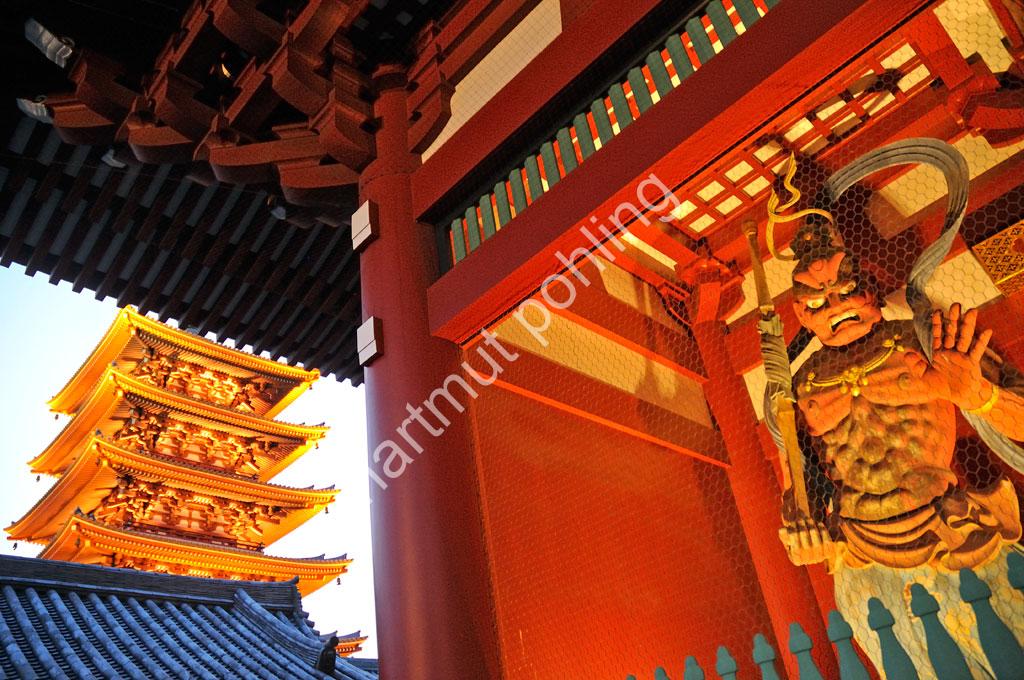 JAPANESE-TEMPLE-ASAKUSA-KANNON18