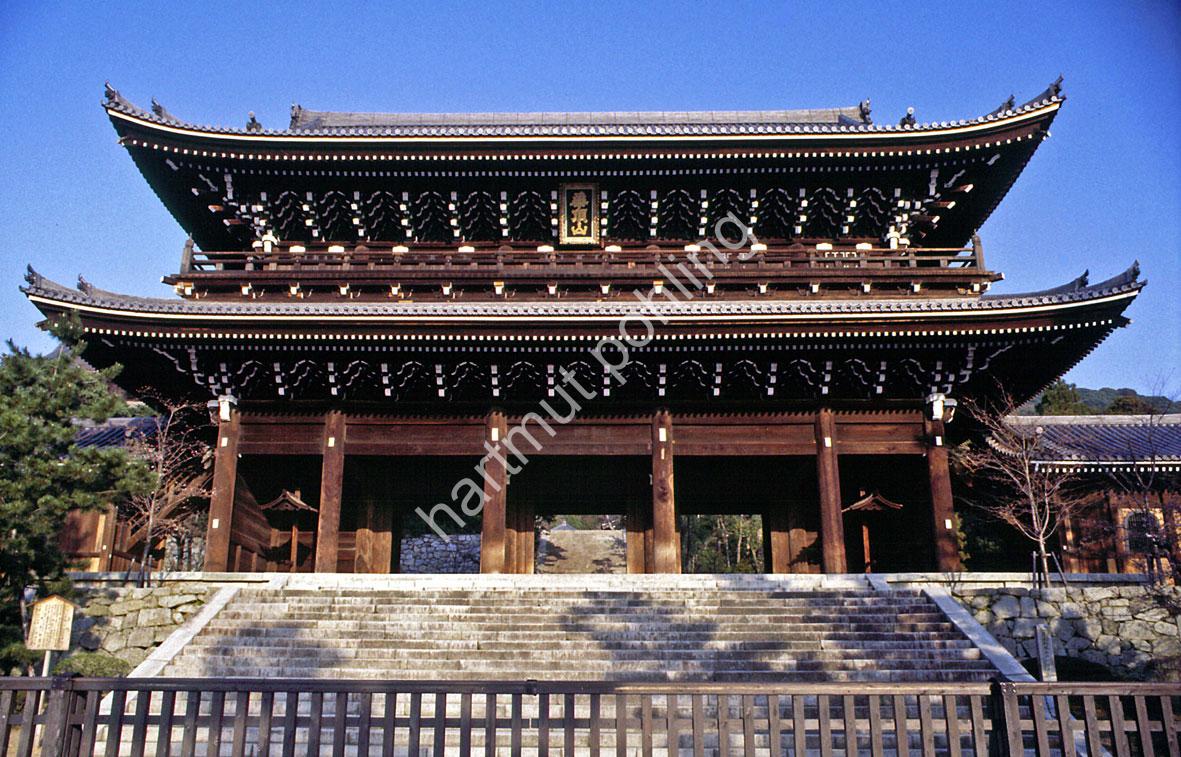 JAPANESE-TEMPLE-CHION-IN05