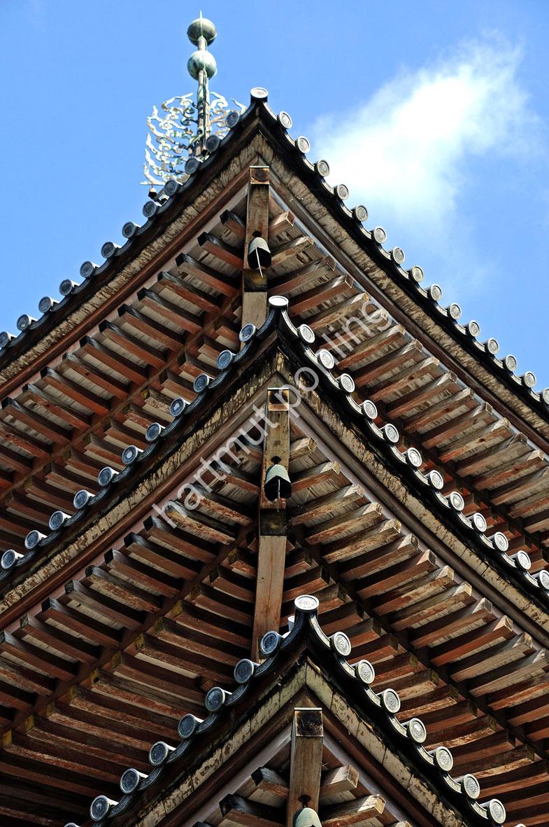 JAPANESE-TEMPLE-DAIGO-JI-PAGODE03